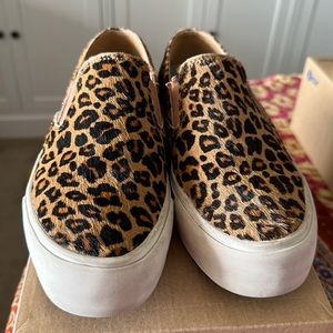 Seavees Baja platform leopard cowhide 7.5